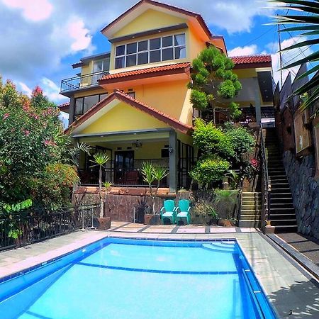 Villa Dira Bogor Bagian luar foto