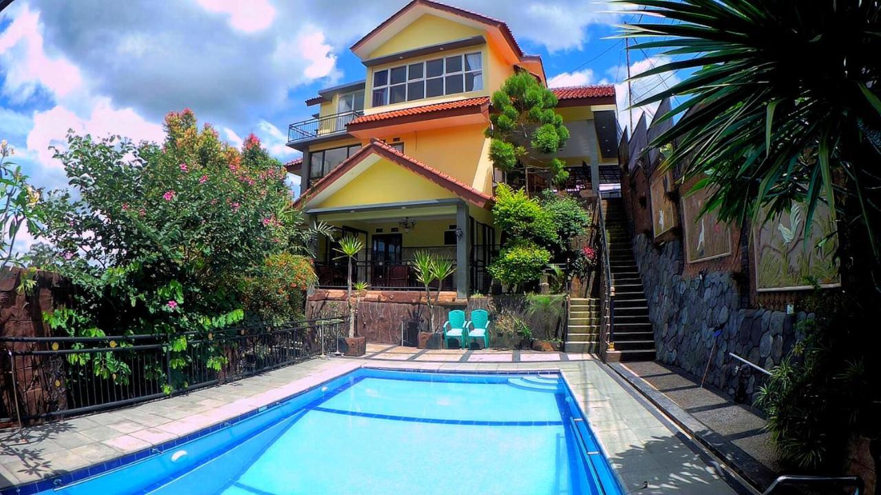 Villa Dira Bogor Bagian luar foto